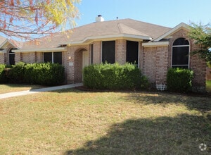Building Photo - 3125 Cactus Dr
