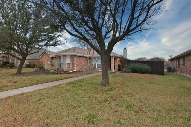 Foto principal - 2141 Danbury Dr