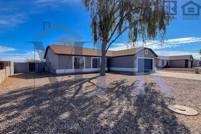 Foto del edificio - 3Bed/2Ba Home in Arizona City! $399 MOVE-I...