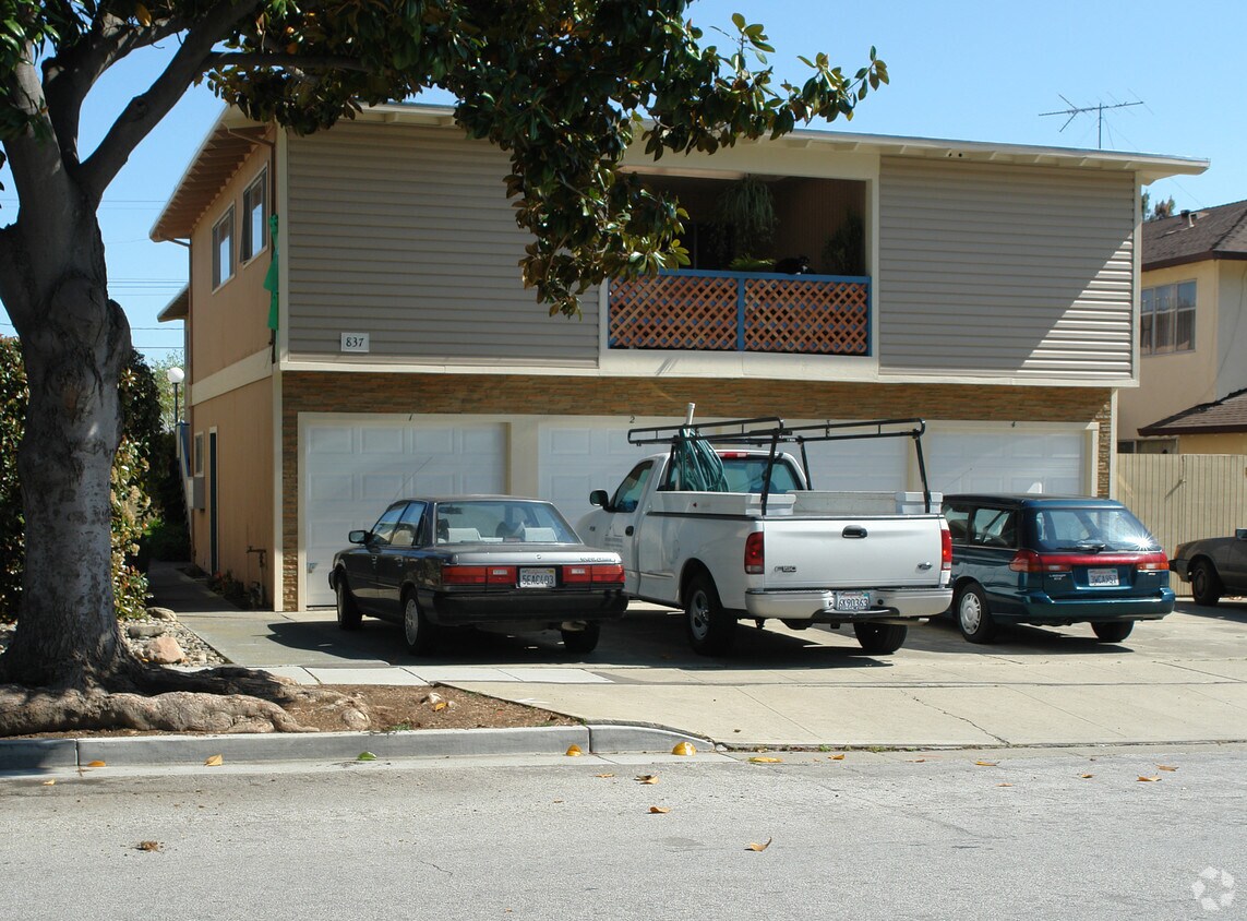 Foto del edificio - 837 Blair Ave