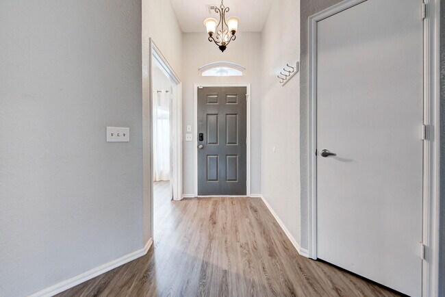 Foto del edificio - 1817 SE 1st St