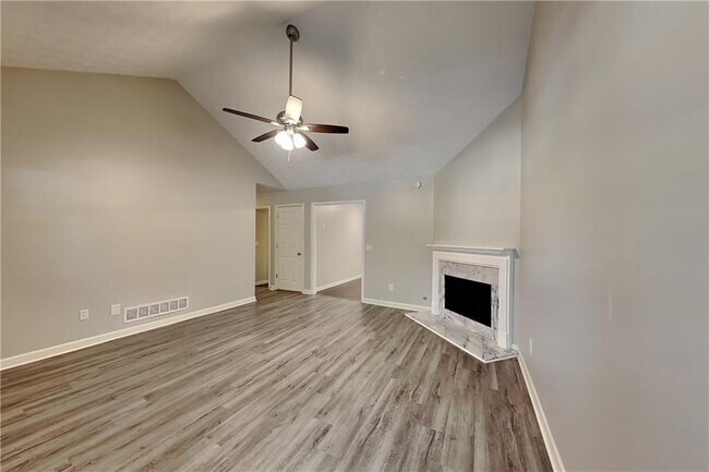 Building Photo - 3784 Cherokee Overlook Dr