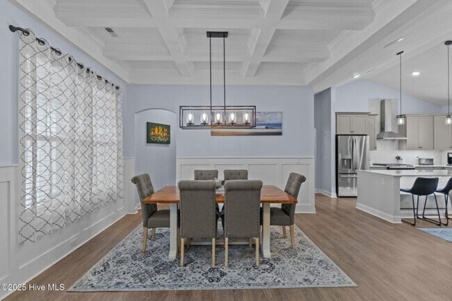 Foto del edificio - Welcome to this stunning 4-bedroom, 3.5-ba...