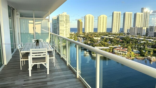 Foto del edificio - 400 Sunny Isles Blvd