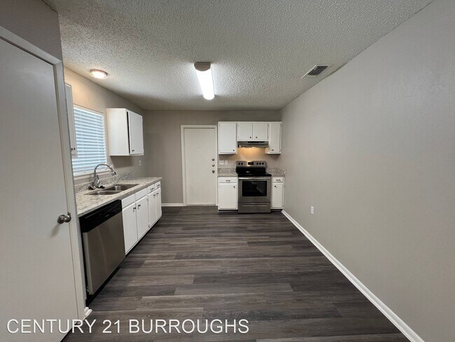 Foto del edificio - 3 br, 1 bath House - 4418 Avenida Prima