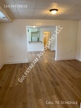 Building Photo - 4000 Oakford Ave