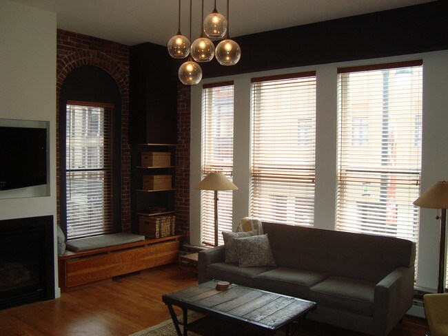 547a Congress St Unit 203 Portland Me 04101 Condo For In Primary Photo 547a Congress St