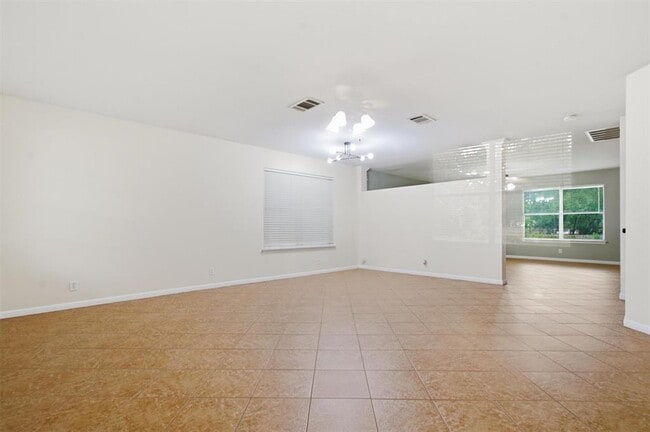 Building Photo - 1806 Carriage Hills Trail