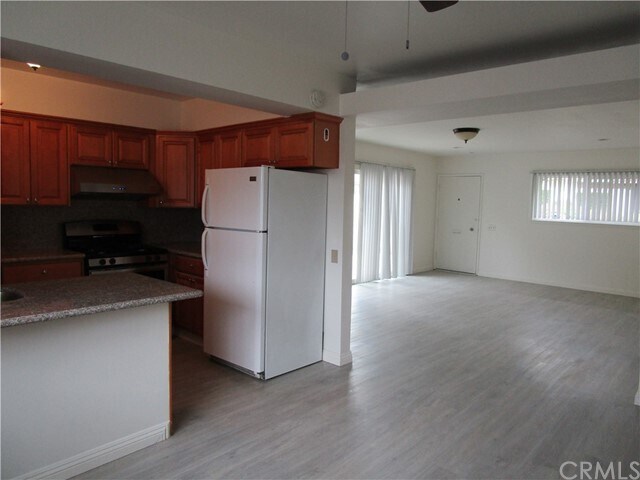 Building Photo - 613 S Indian Hill Blvd