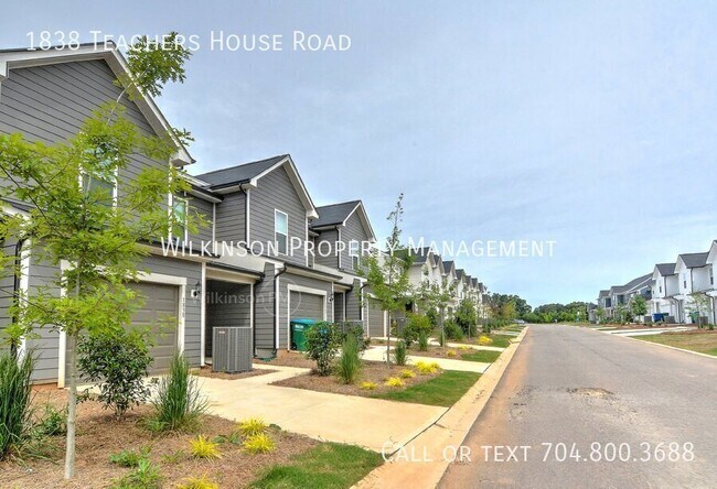 Foto del edificio - 1838 Teachers House Rd