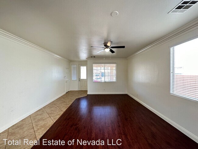 Foto del edificio - 5 br, 2.5 bath House - 11051 Bowen Ct