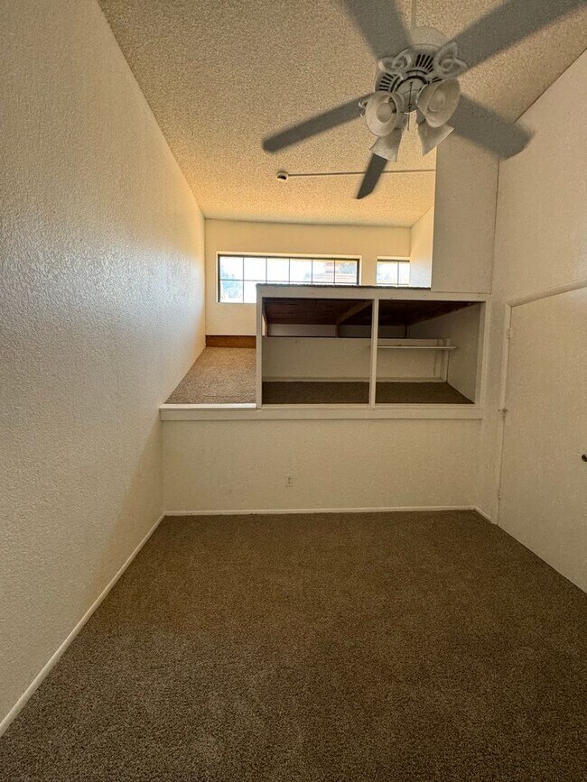 Foto del edificio - 3 BEDROOM IN PAPAGO PARK VILLAGE IN TEMPE