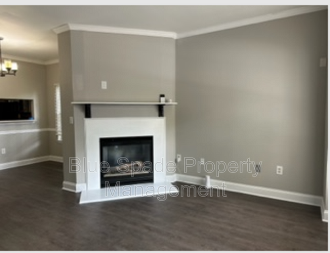 Building Photo - 311 Glenn St SW