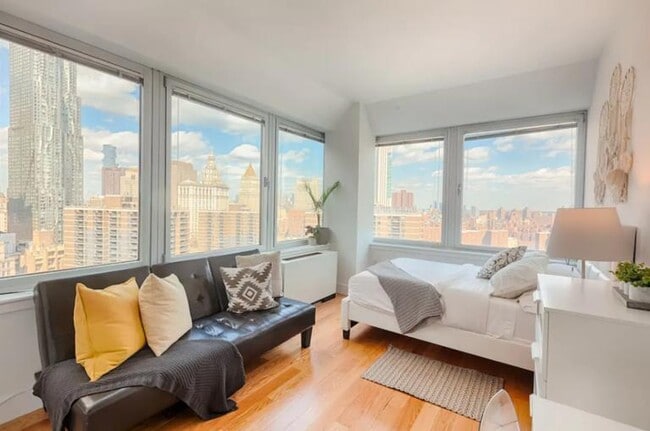 Building Photo - 4 bedroom in New York NY 10038