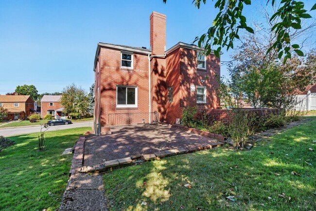 Foto del edificio - Newly Renovated 3Bd/1.5 Bath Home -- Available NOW!