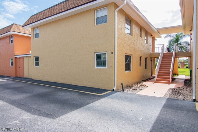 Building Photo - 1400 Pompei Ln