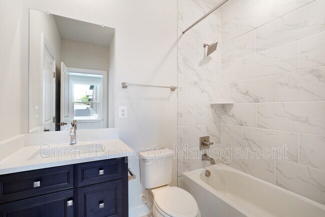 Foto del edificio - 105 Pleasant St NW