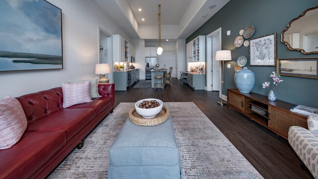 Building Photo - The Colburn