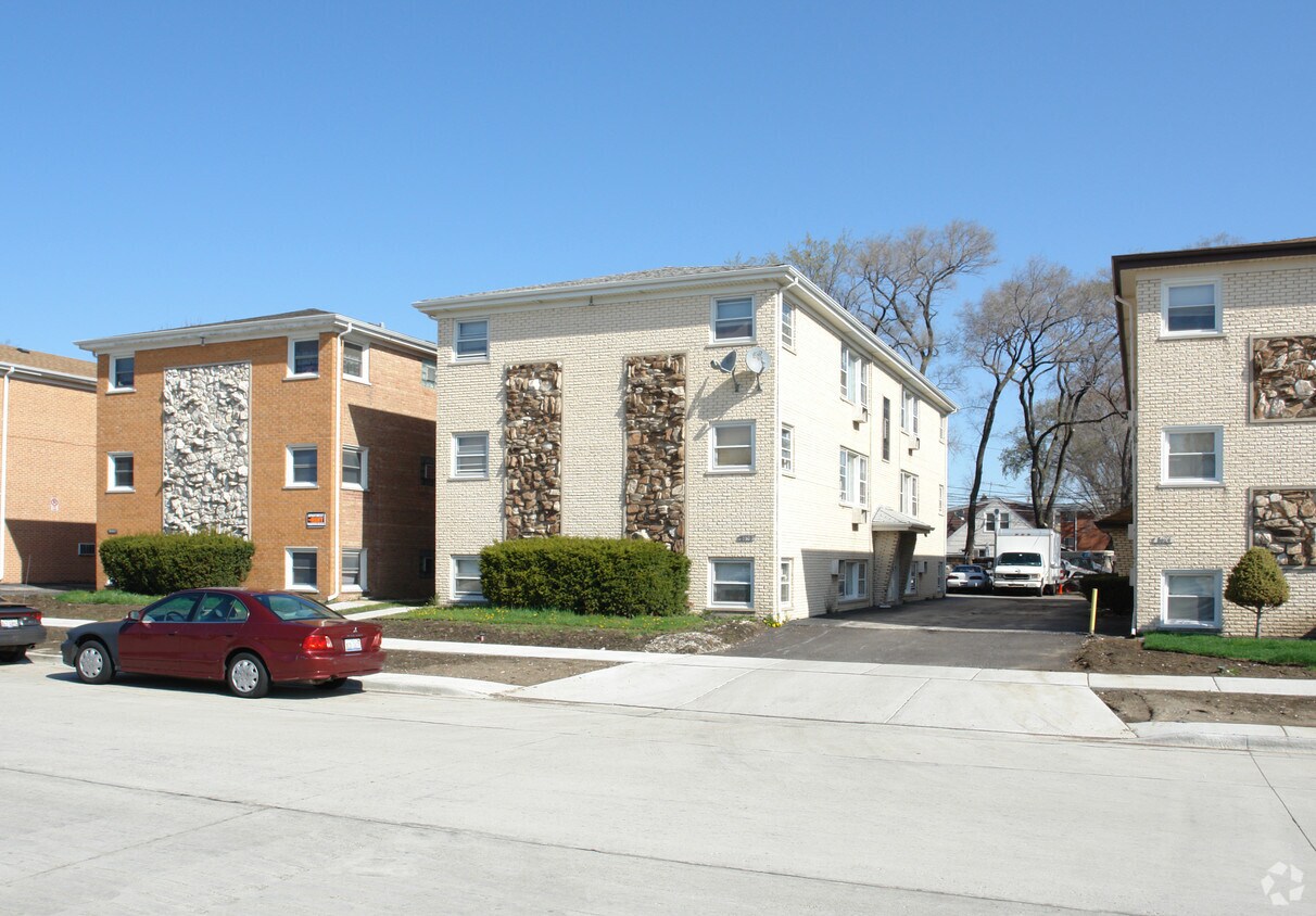 8630 Fullerton Ave, River Grove, IL 60171 Apartments in River Grove