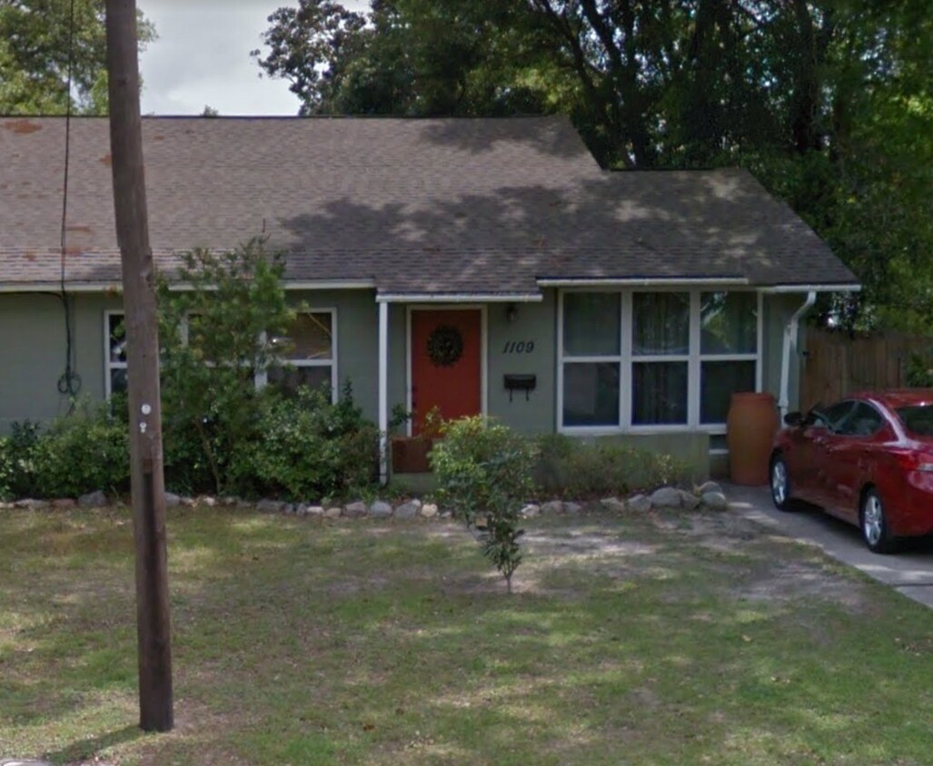 1109 E Avery St, Pensacola, FL 32503 Townhome Rentals in Pensacola FL