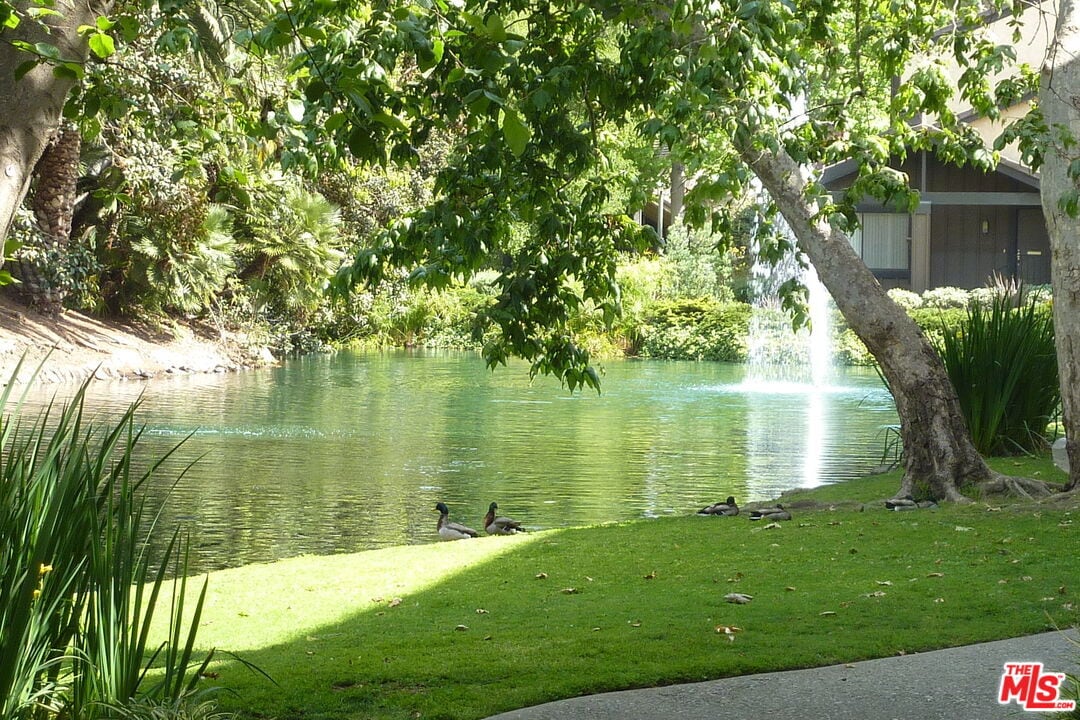 Building Photo - 3305 Raintree Cir