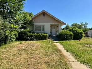 Building Photo - 3901 Y St