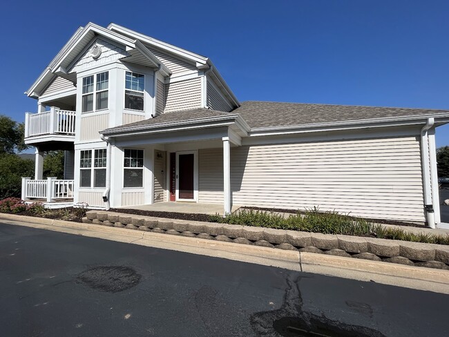 Front entrance - 7171 W Rawson Ave