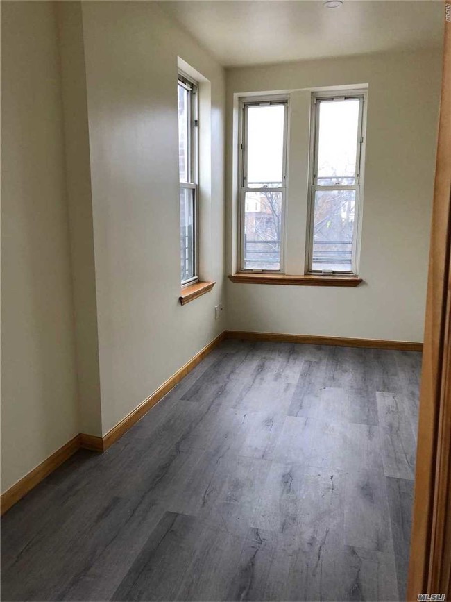 Building Photo - 88-37 82nd Ave