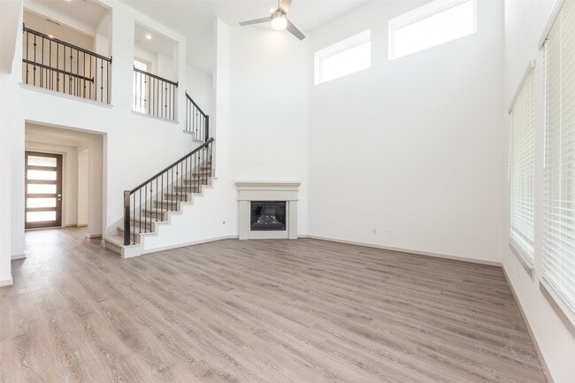 Building Photo - 29502 Red Rocks Pk Dr