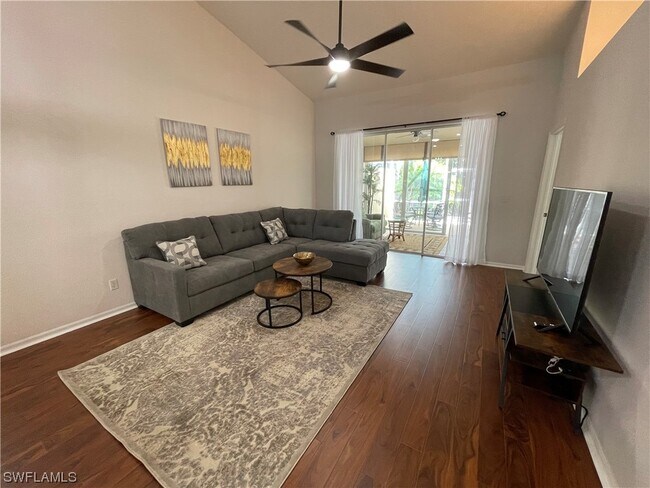 Building Photo - 5708 Greenwood Cir
