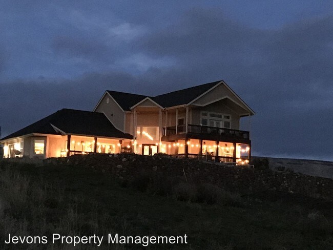 Building Photo - 510 Kittitas Canyon Rd