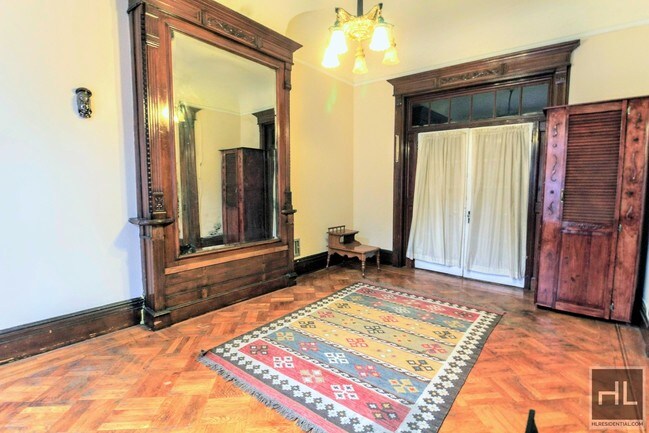 Foto del edificio - 281 Decatur St