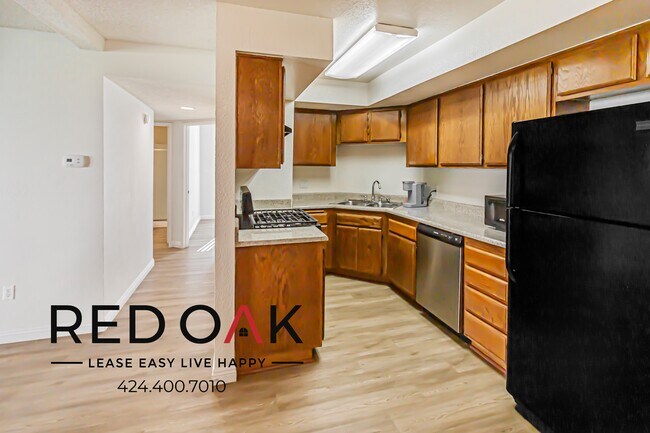 Foto del edificio - Contemporary One Bedroom with Sunlit, Spac...