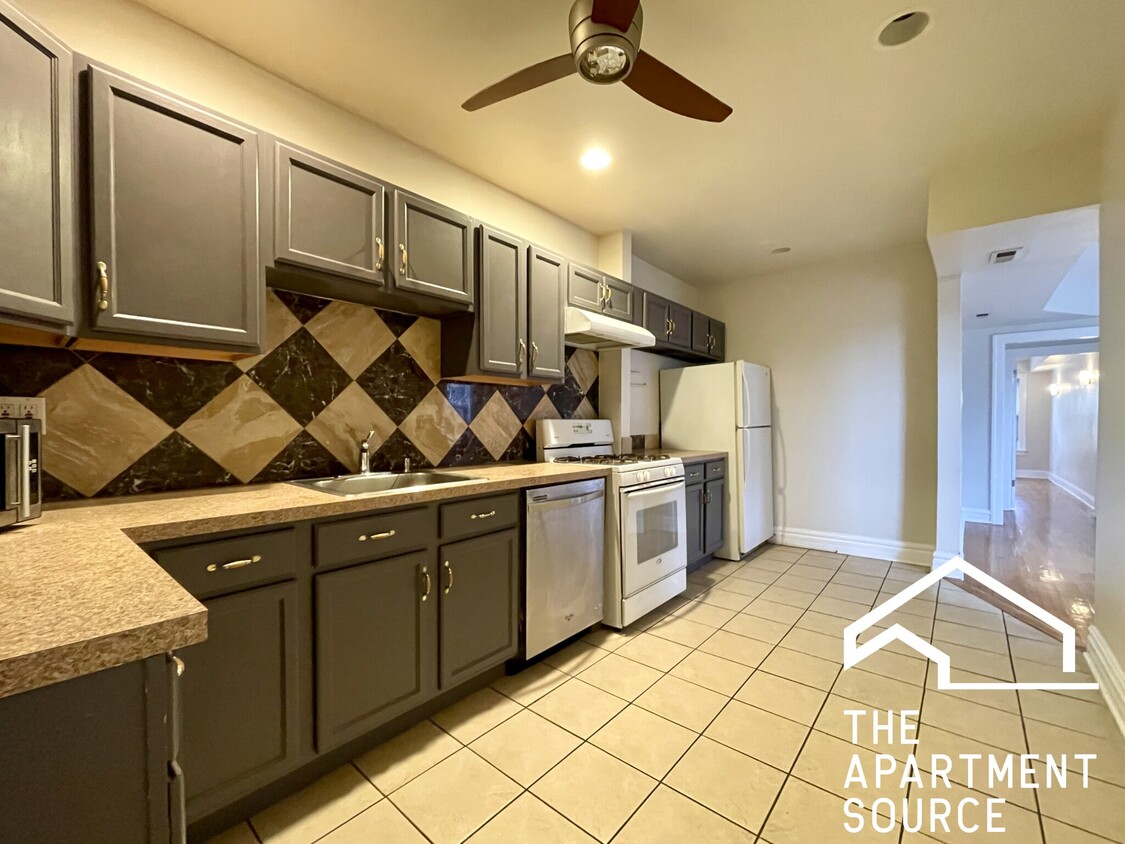 Photo - 2839 West Nelson St. Unit 2