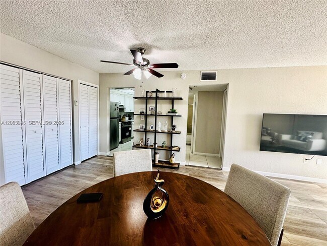 Foto del edificio - 17530 NW 68th Ave