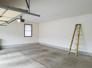 Building Photo - 638 Plum Ridge Trl