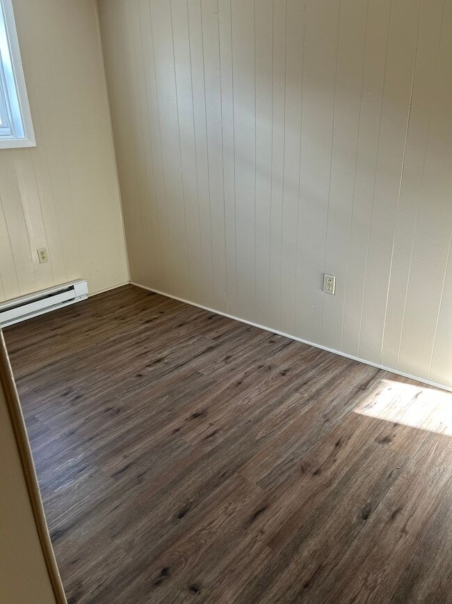 Building Photo - 1200 Cherry Lane Rd