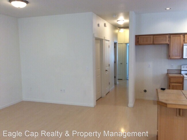 Foto del edificio - 3 br, 2 bath House - 2206 Jakob St