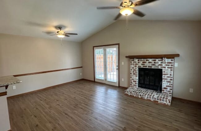 Building Photo - 1651 Sword Dancer Dr