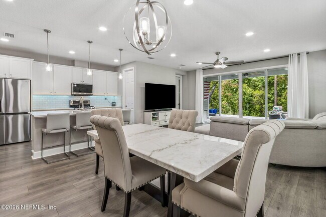 Foto del edificio - 75573 Blackbird Dr