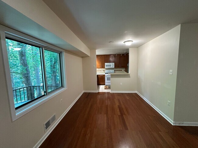Foto del edificio - 10637 Weymouth St