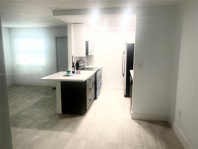 Foto del edificio - 801 Meridian Ave