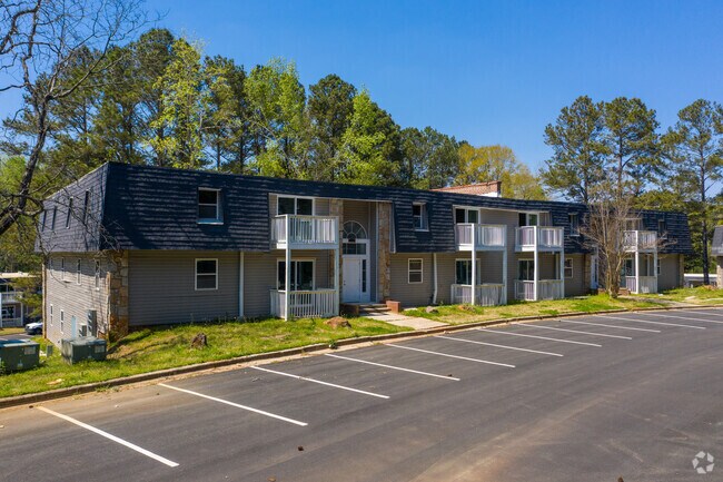 Foto del edificio - Creekside Forest Apartments