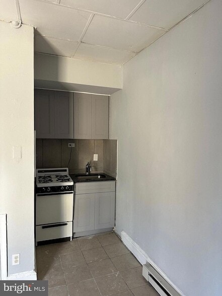 Building Photo - 1521-1500 Wakeling St