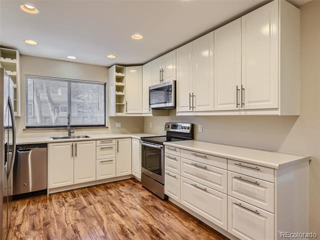 Foto del edificio - 1383 Briar Cir