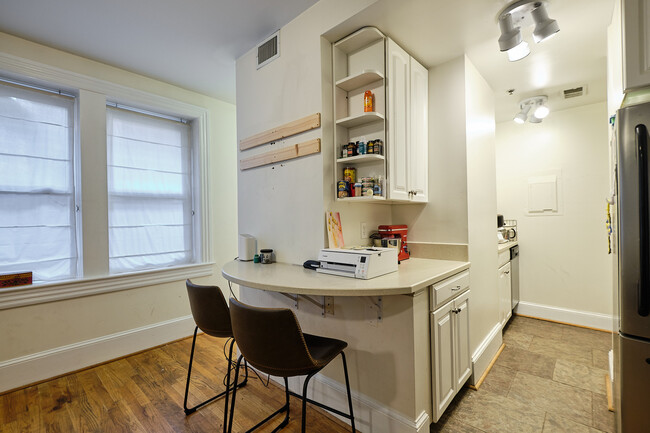 Foto del edificio - 1736 18th St NW