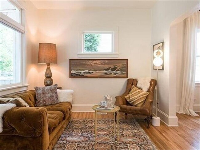 Foto del edificio - 1742 Dayton Ave