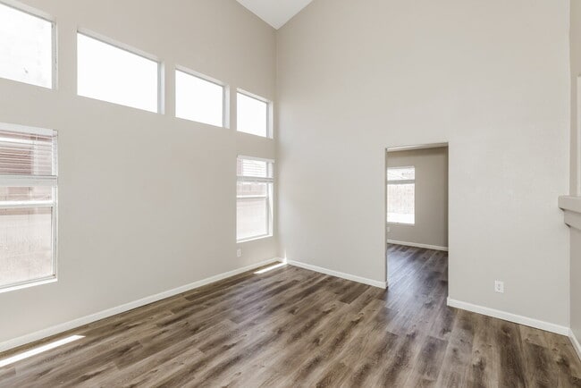 Building Photo - 6939 Wineberry Dr