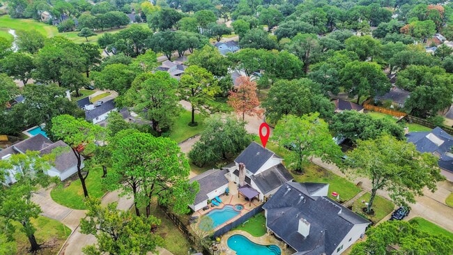 Foto del edificio - 15126 Trailside Dr