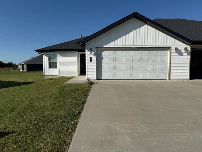 Building Photo - 609 W Kimberly Ct